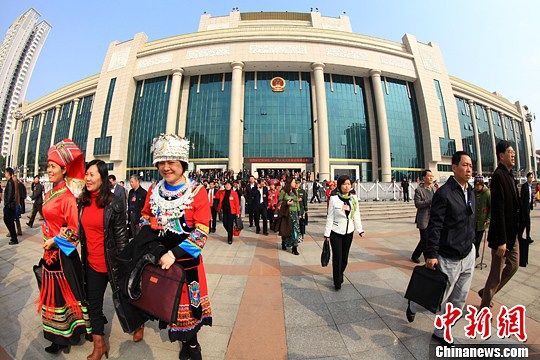 1��16�գ�����׳����������ʮ������������������λ�����������ļ�����ű�����ʢװ���������������ϊһ�������ķ羰�ߣ���־��/�㣩 1��16�գ�����׳����������ʮ������������������λ�����������ļ�����ű�����ʢװ���������������ϊһ�������ķ羰�ߣ���־��/�㣩