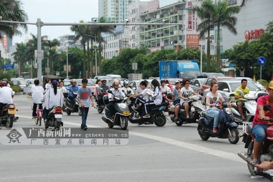 ŀǰ�����е綯���г��������ߴ�47������ͼƭ��դ������������ ŀǰ�����е綯���г��������ߴ�47������ͼƭ��դ������������
