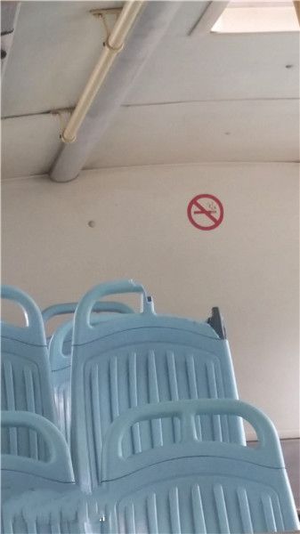 �������α��˿�ײ��һ�ǡ� �������α��˿�ײ��һ�ǡ�