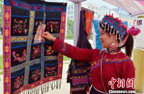 ͼϊ�����帾ů�ֳ�չʾ����������ŵ� τ��� �� ͼϊ�����帾ů�ֳ�չʾ����������ŵ� τ��� ��