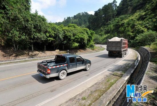 �ڹ����ӣ������ߣ�����������������·���ϣ�������������һ����������س� �ڹ����ӣ������ߣ�����������������·���ϣ�������������һ����������س�